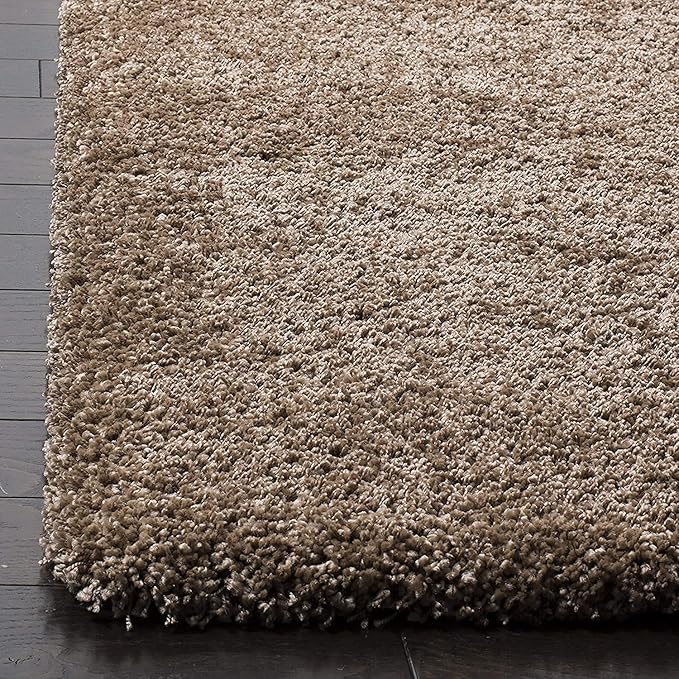 Handcrafted Beige Shaggy Carpet